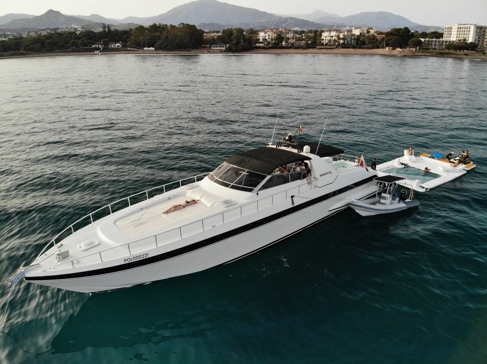 Mangusta 80 aerial