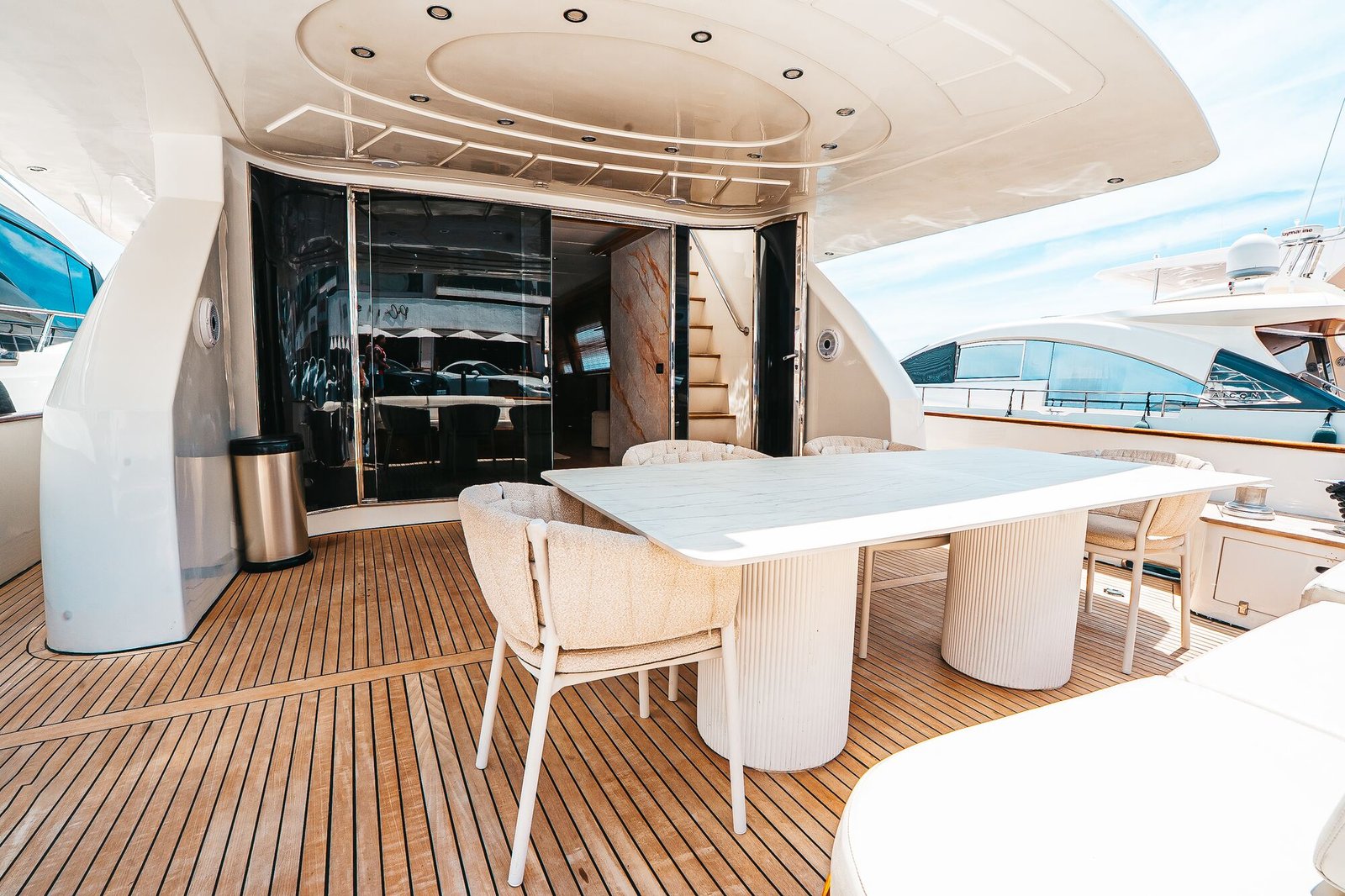Aft deck dining aboard Antago 90 Venus in Puerto Banus